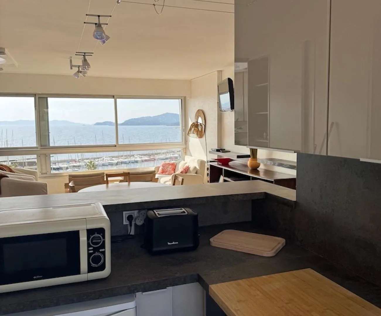 Tres Bel Appartement T3 Dernier Etage Vue Mer 르 라방두 0*,